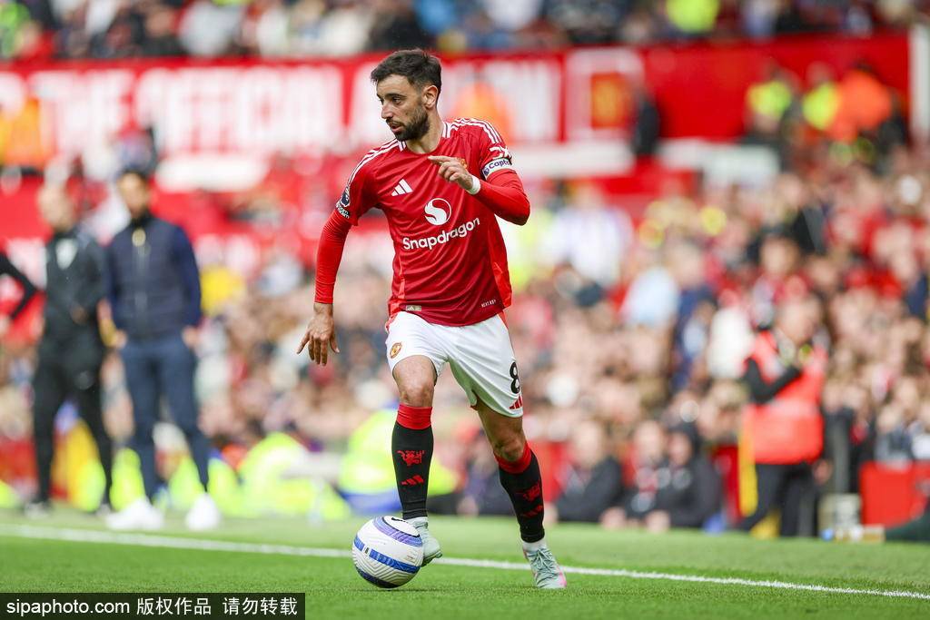 重磅！B费考虑沙特1亿镑邀约！曼联生涯告急，他会复制当年的出走吗？